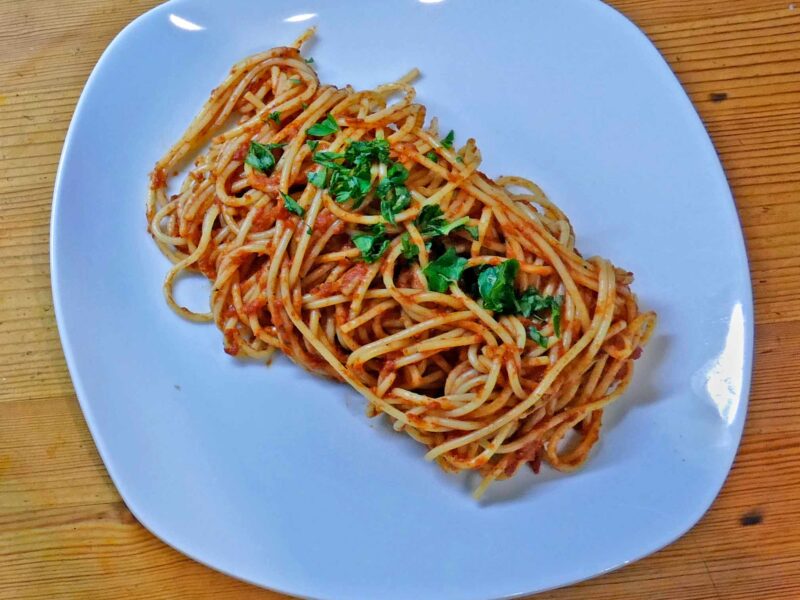 Spaghetti mit Sugo
